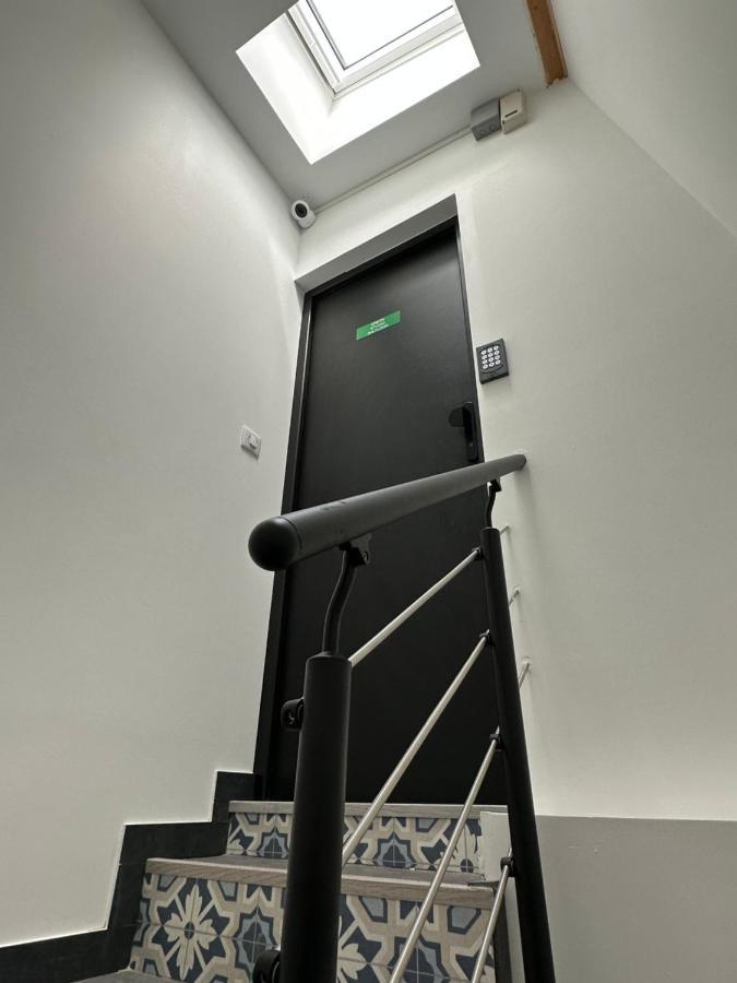 Green&Purple Studio 24-24 Access Буа-Коломб Экстерьер фото