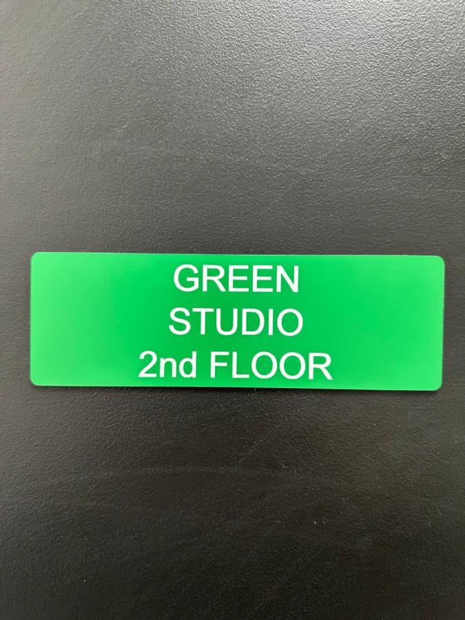 Green&Purple Studio 24-24 Access Буа-Коломб Экстерьер фото